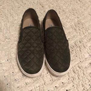 Steve Madden Slip Ons